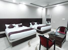 Hotel Golden Olive，位于Kurukshetra的酒店