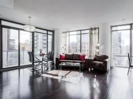 Adelaide Stays and Suites - Walk to Subway - Easy Access Downtown Toronto