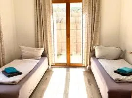 RuheZeit - Ferien- & Monteurwohnung mit Terrasse & Parkplatz bei Radolfzell am Bodensee