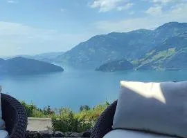 2 Personen, See-Bergblick, Balkon, 1 Schlafzimmer