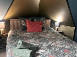 Suite l Instant suspendu maison 25m2 avec coin salon Wifi Netflix Maison Like and Love Duclair，位于Duclair的酒店