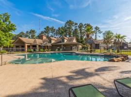 Rayford Crossing RV Resort，位于斯普林的酒店