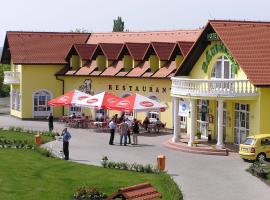 Hotel Zámeček，位于米库洛夫的酒店