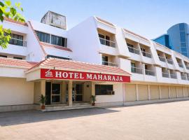 Hotel Maharaja，位于Rewa的酒店