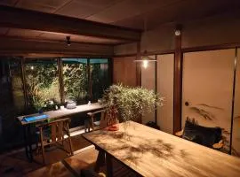 Walkable retro town , Supermarkets nearby,高野口ガッコーチカクのゲストハウス