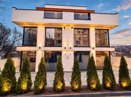 Modern Premium Apartment in Private Building with Free Parking
