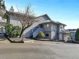 Lakefront Condo and Beach