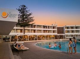 Le Grand Hotel Ilo，位于伊洛的酒店