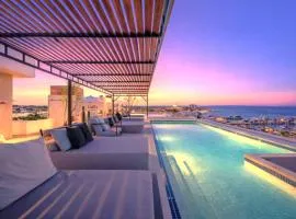 Rooftop Pool & Marina Views, Plunge Pool Penthouse