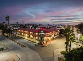 La Pinta Hotel，位于恩塞纳达港的酒店