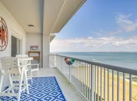 Walk to Ocean! Atlantic Beach Condo w/ Pool Access