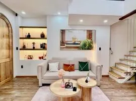 Hyn's House