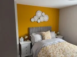 Quiet double bedroom