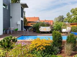 Villa Sirena Apartments，位于派尔努的酒店