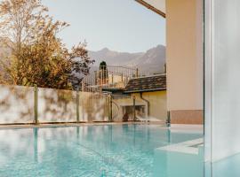 POST POST Hotel - Alpine Boutique Hotel & Spa，位于巴特霍夫加施泰因的酒店
