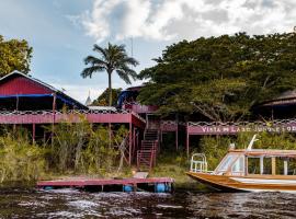 Vista do Lago Jungle Lodge，位于Cajual的酒店