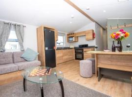 Parkdean Crimdon Sea View Caravan，位于Hart的酒店