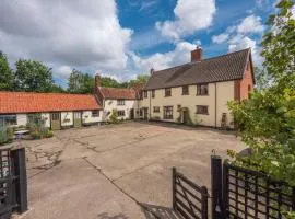 Valley Farmhouse, Westhall