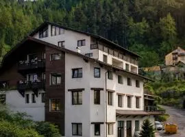 Classic Inn Hotel