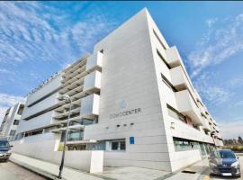 ApartHome DOMO Bormujos，位于博尔穆霍斯的酒店