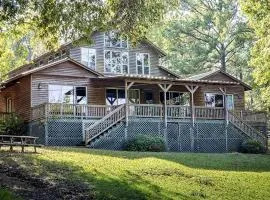 Luxurious Retreat Cabin with Scenic Pond Views, Expansive Decks, and Resort Amenities Near Zwolle, LA