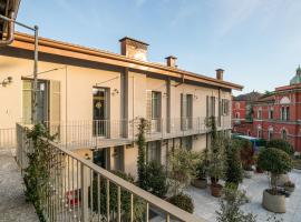 Le Dimore - Como City Center - Boutique apartments near Lake, Train and Bus Stations，位于科莫的酒店