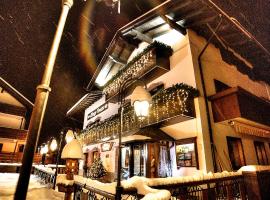 Albergo Venezia，位于萨帕达的酒店