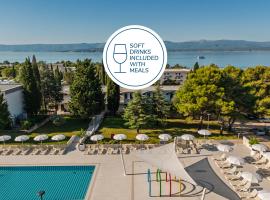Bluesun Holiday Village Bonaca - Full Board，位于波尔的酒店