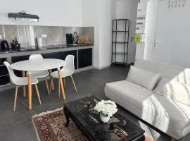 Rez-de-chaussée, jardin, 3 personnes, maison