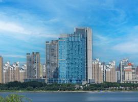 Shangri-La Nanchang丨Adjacent to Pavilion Prince Teng Prime river view，位于南昌的酒店