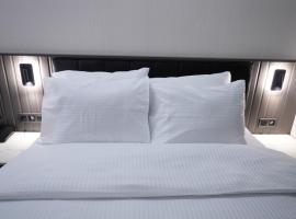 The Nava Hotel，位于Bostaniçi的酒店