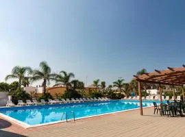 Racar Hotel