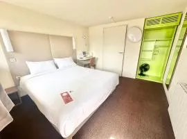 南特圣 - 塞巴斯蒂安 - 卢瓦尔河畔钟楼酒店