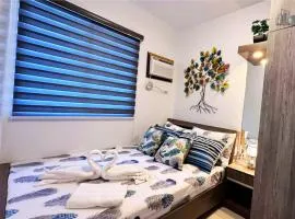 Palawan 2BR Rental Homes with Balcony, FREE Pool, Gym & Parking near Airport up to 5persons - B2 5MoonstoneB