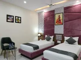 Hotel Vinayak International
