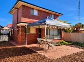 Kennington Units Family，位于Kennington的酒店