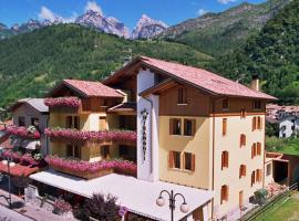 Miramonti Sport Hotel，位于Claut的酒店