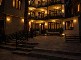 Ganga Cottage - comfortable stay near mall road manali，位于马拉里的酒店