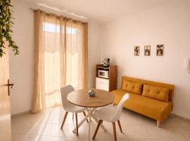 Munì Sea and Rooftop House - Trappeto Palermo，位于特拉佩托的酒店
