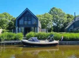 Water Villa in Balk with Lake Access