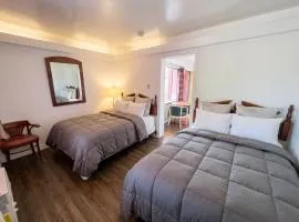 6267 Persepolis Inn