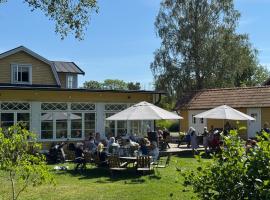 Möja Värdshus，位于Möja的酒店