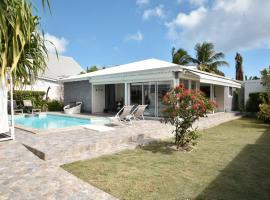 Villa Almeida à 500m de la plage，位于Courcelles的酒店