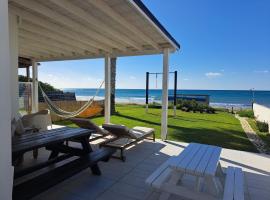 Ammos Beachfront Villa Paradise，位于拉纳卡的酒店