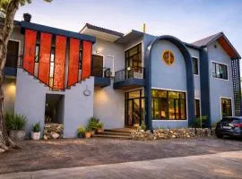 Loma Marine Pool Villa near Sea-Tran Pier Donsak