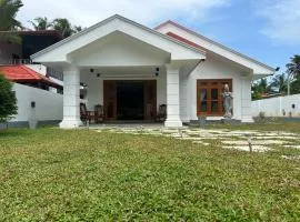 SAHAS Villa - Private Riverfront Garden Retreat in Beruwala
