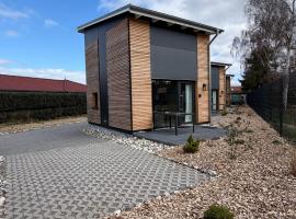 Tiny House 4 Haffblick，位于弗里斯特的酒店