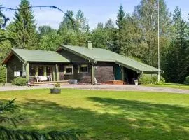 Cozy private house near center