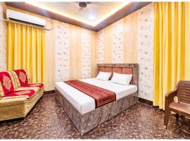 !!Hotel NMO Near Shree Ramjanam Bhumi Temple 1KM!!，位于Ayodhya的酒店