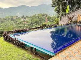 Villa Kay Height